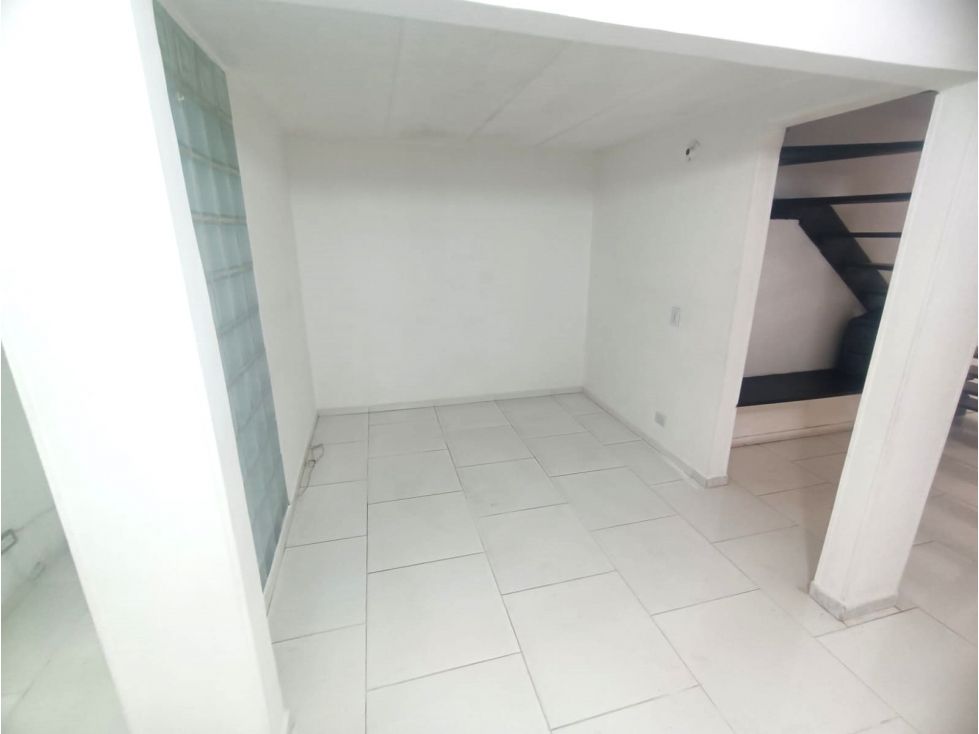 Casa en arriendo Antioquia Medellín El Pomar 80 m2 Habitaciones 3 Baños 2 Garajes 1 Precio $2700000