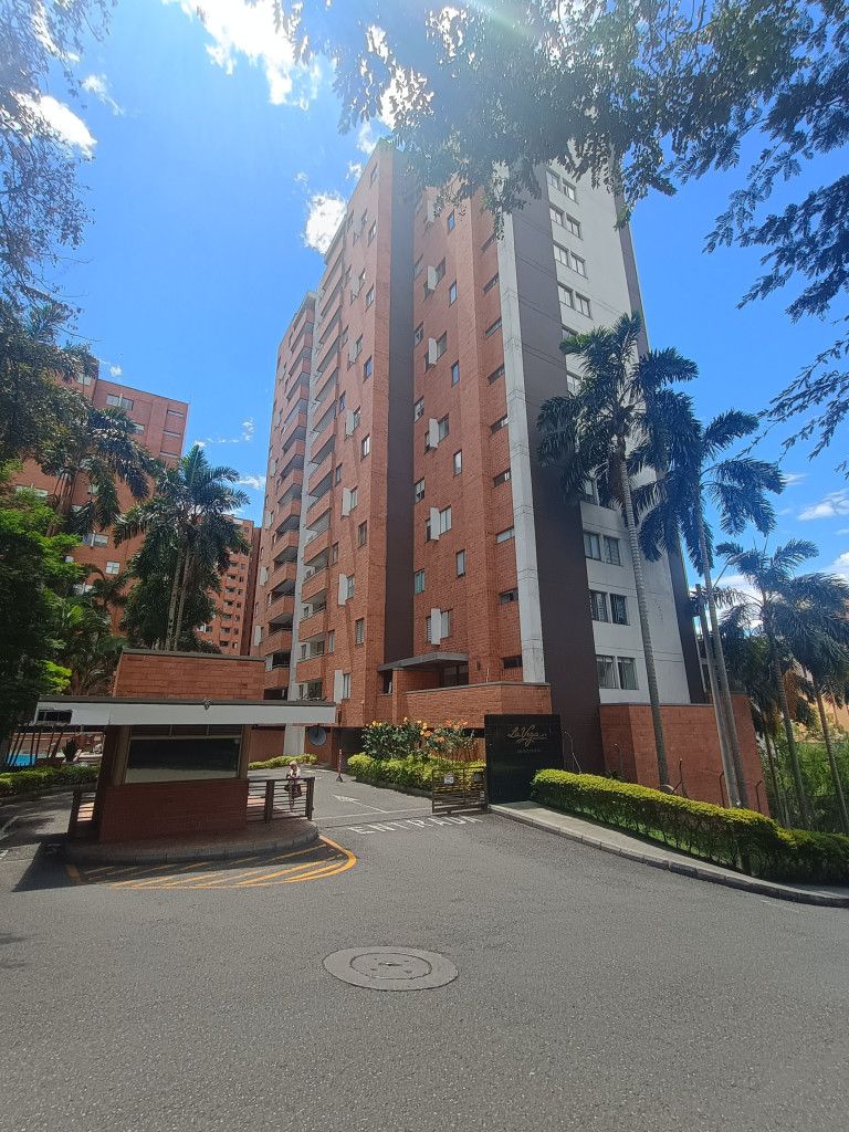 Apartamento en arriendo Antioquia Sabaneta Lagos De La Doctora 75 m2 Habitaciones 3 Baños 2 Garajes 1 Precio $3200000