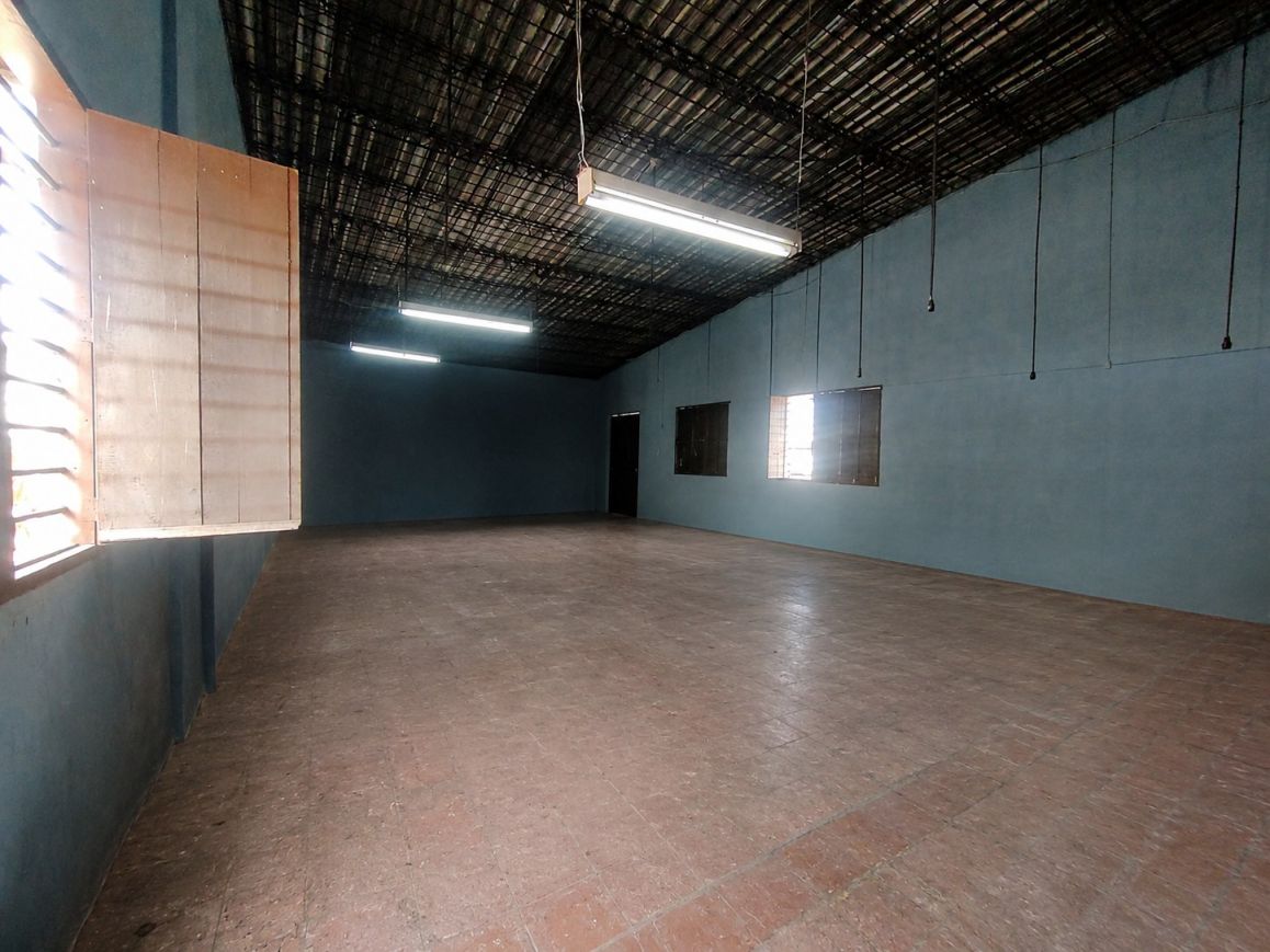 Local en arriendo Bolívar Cartagena Pie De Popa Toril 320 m2 Habitaciones 0 Baños 2 Garajes 1 Precio $6000000