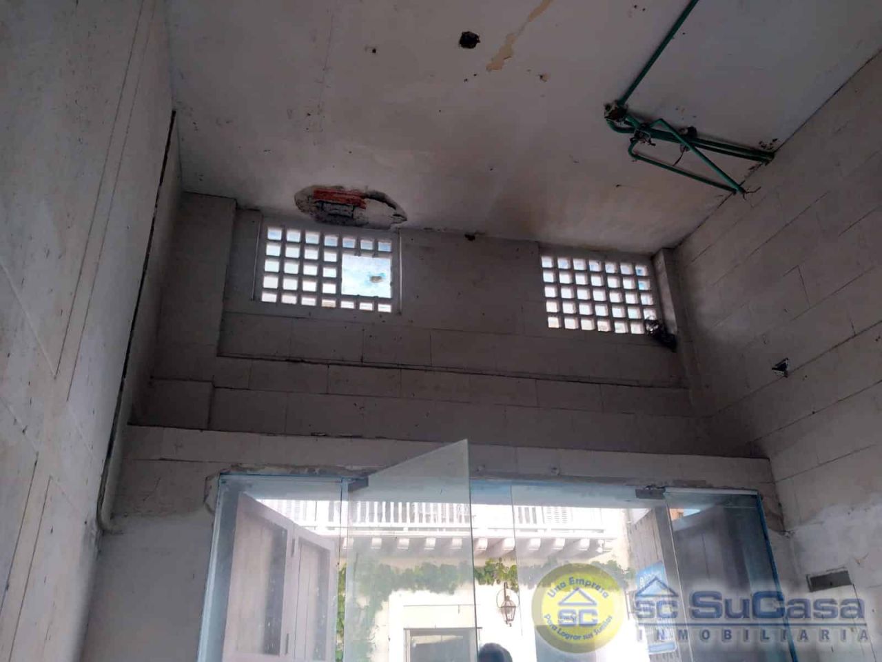 Local en arriendo o venta Bolívar Cartagena El Centro 100 m2 Habitaciones 0 Baños 1 Garajes 0 Precio venta $1500000000 Precio arriendo $6000000