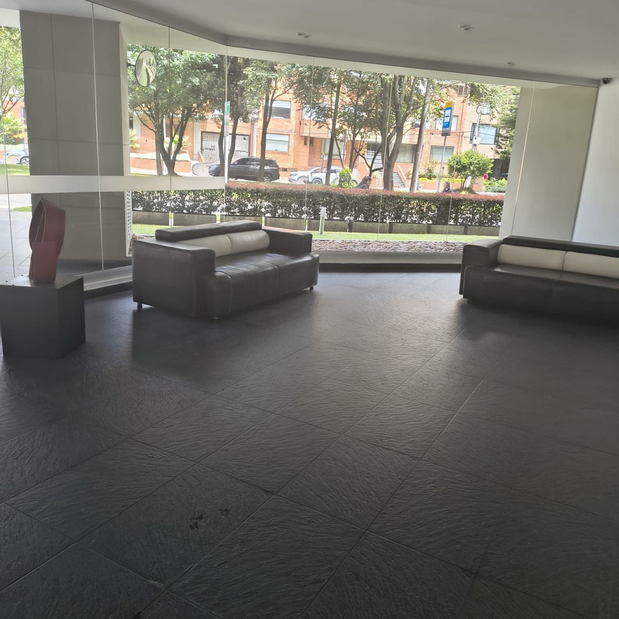 Apartamento en venta Cundinamarca Bogotá Rincon Del Chicó 138 m2 Habitaciones 3 Baños 4 Garajes 2 Precio $1290000000