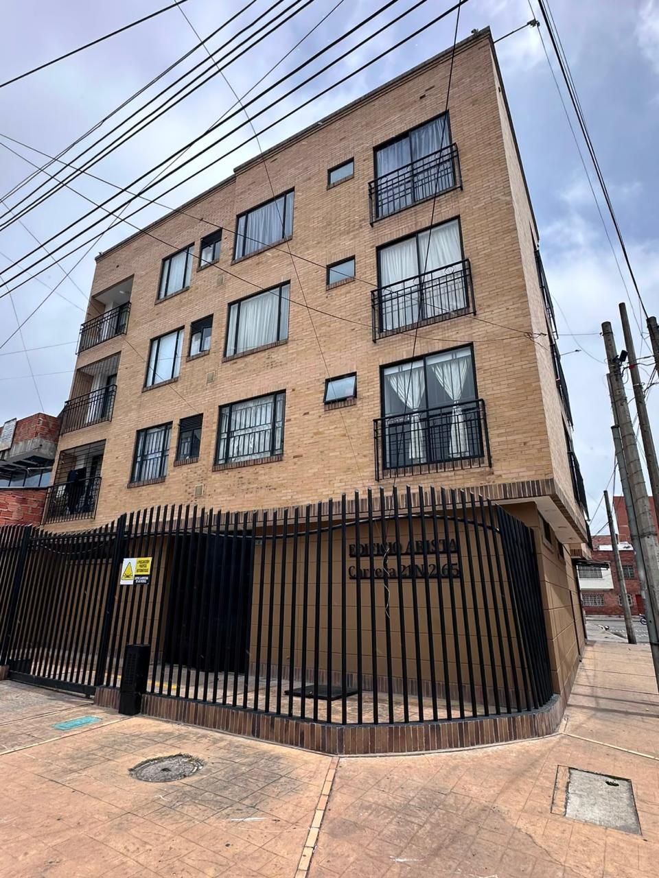 Apartamento en arriendo Cundinamarca Bogotá El Vergel 72 m2 Habitaciones 3 Baños 2 Garajes 1 Precio $2300000