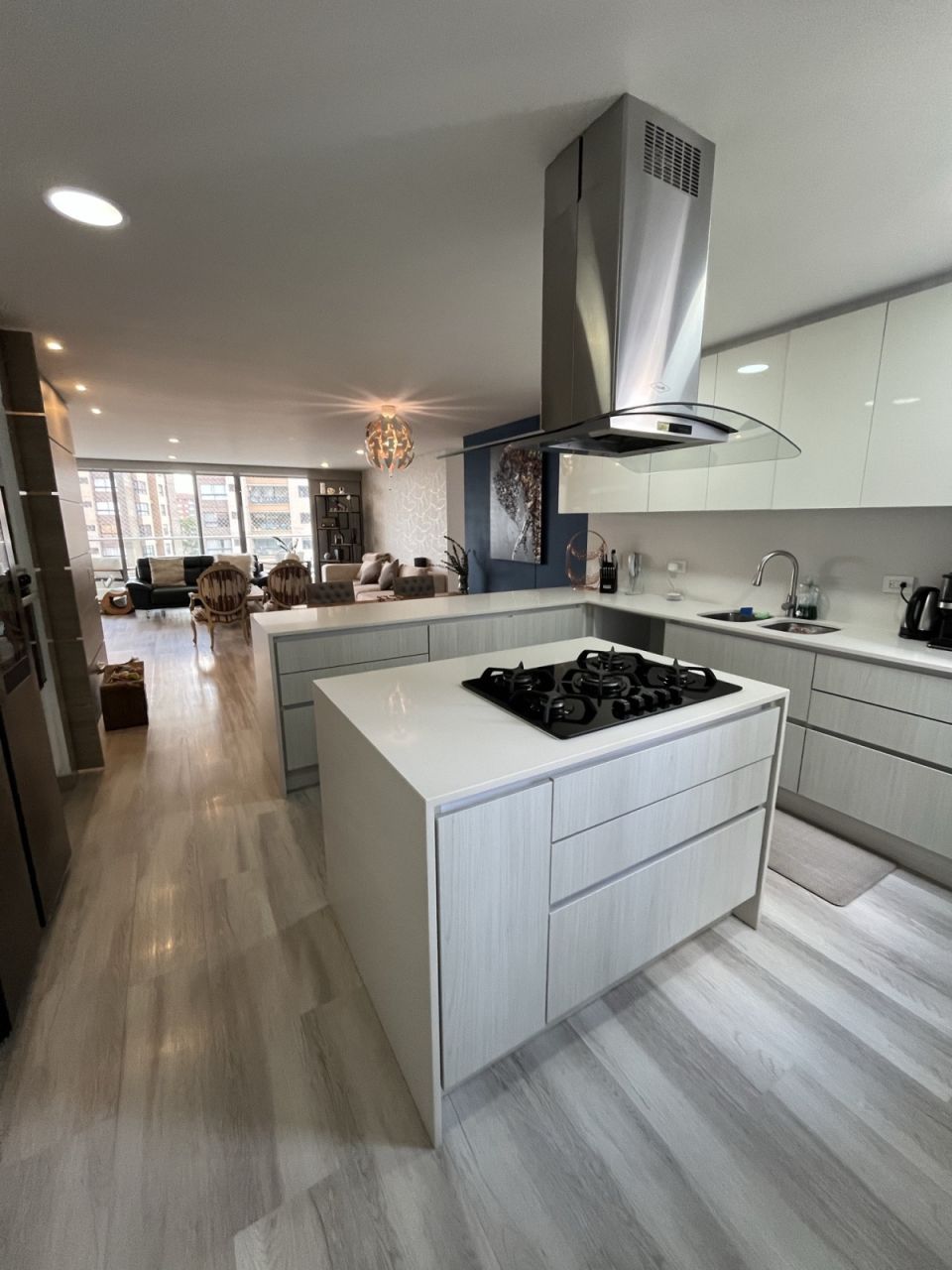 Apartamento en arriendo Antioquia Envigado La Pradera 174 m2 Habitaciones 3 Baños 4 Garajes 2 Precio $10000000