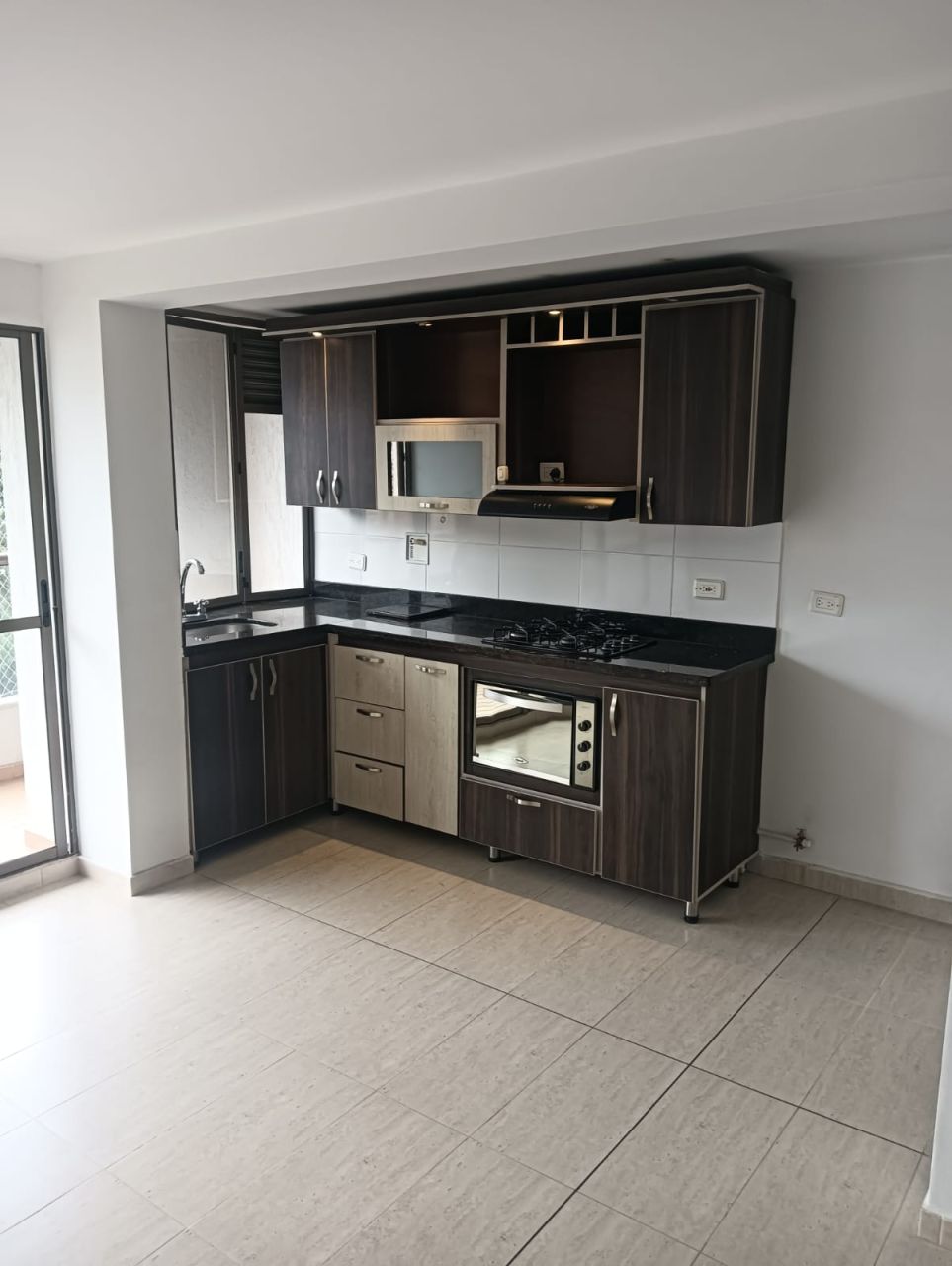 Apartamento en arriendo Antioquia Sabaneta Ancon Sur 76 m2 Habitaciones 3 Baños 2 Garajes 1 Precio $3100000