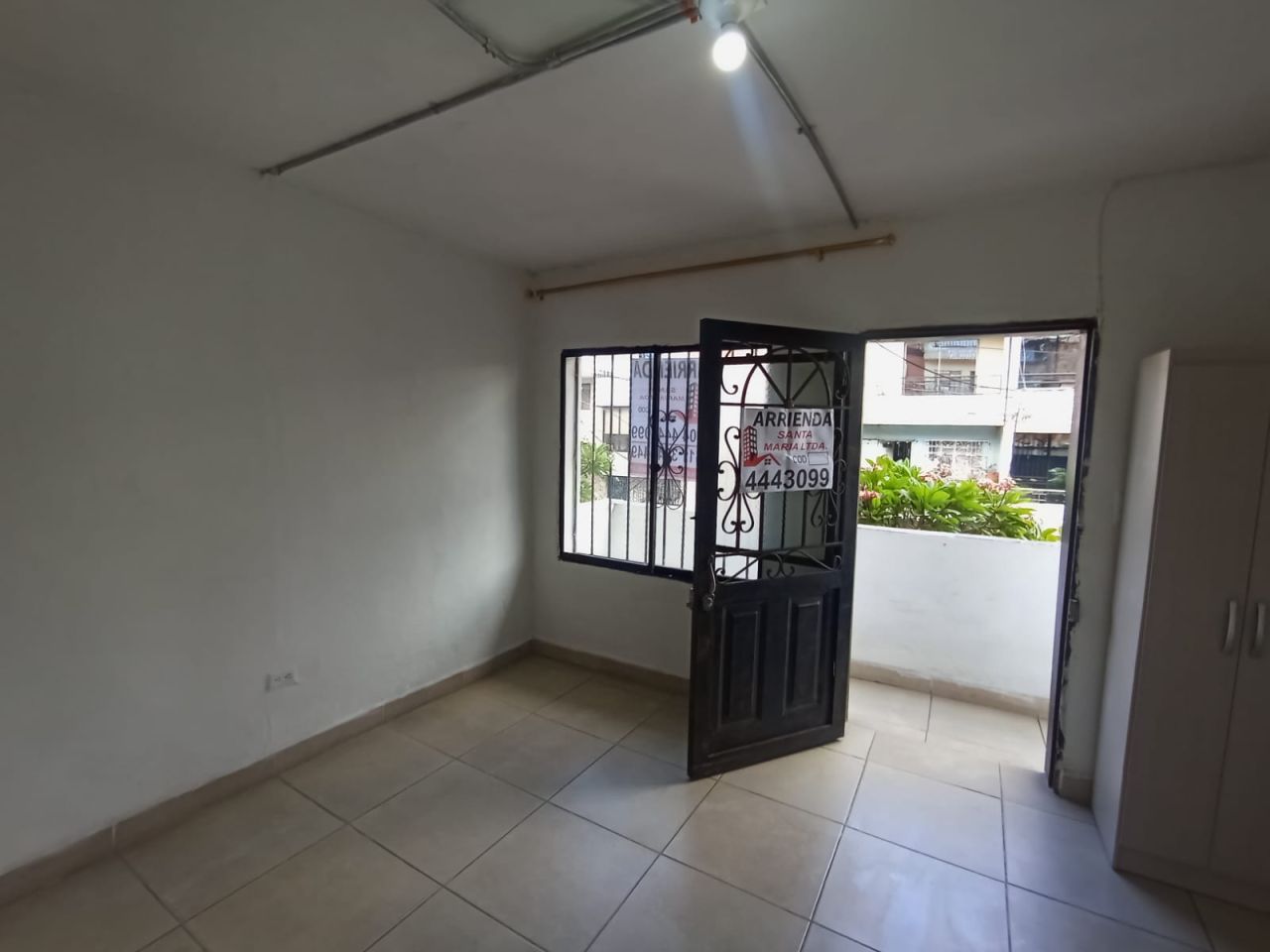 Apartaestudio en arriendo Antioquia Medellín Campo Valdes No 2 40 m2 Habitaciones 0 Baños 1 Garajes 0 Precio $850000