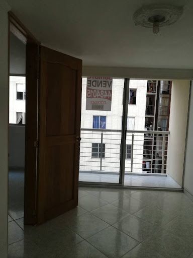 Apartamento en arriendo Antioquia Medellín Villanueva 65 m2 Habitaciones 3 Baños 2 Garajes 1 Precio $1900000