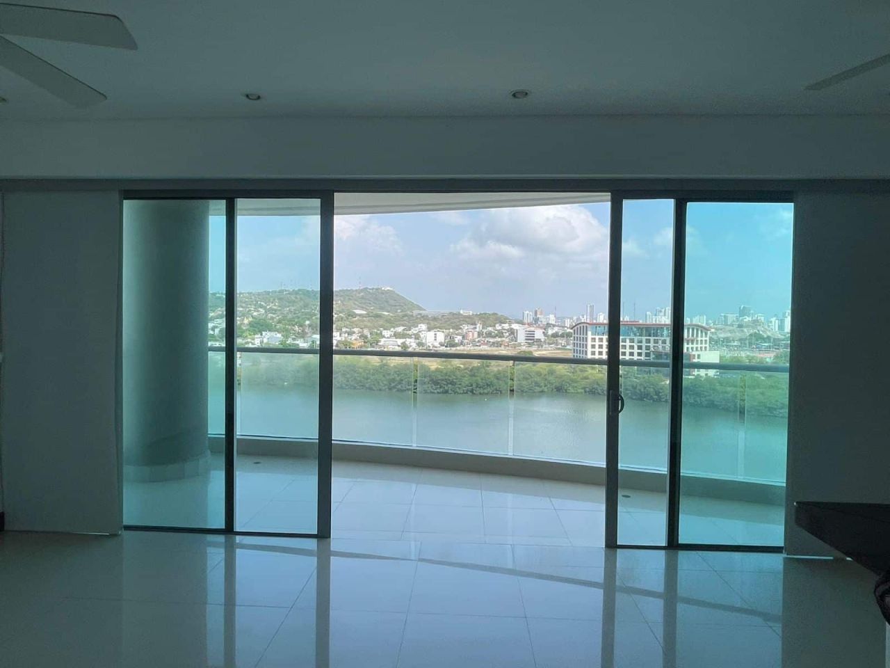 Apartamento en arriendo Bolívar Cartagena El Cabrero 137 m2 Habitaciones 3 Baños 3 Garajes 1 Precio $6692800