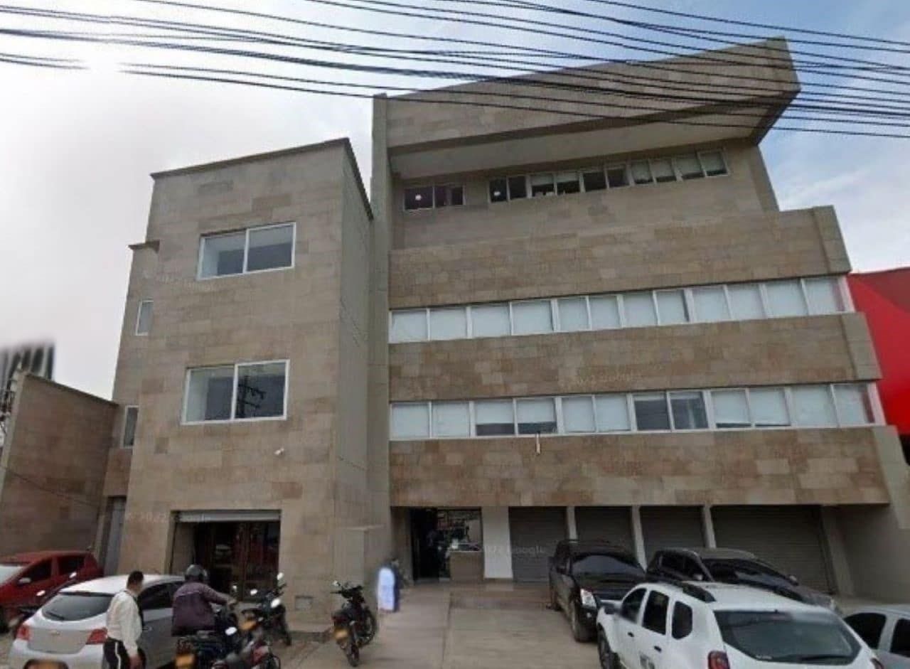 Edificio en arriendo o venta Bolívar Cartagena Papayal 1784 m2 Habitaciones 20 Baños 8 Garajes 5 Precio venta $17800000000 Precio arriendo $162000000