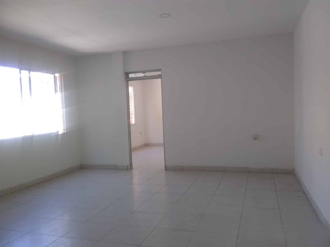 Oficina en arriendo Bolívar Cartagena Pie De Popa Toril 50 m2 Habitaciones 0 Baños 1 Garajes 0 Precio $1800000