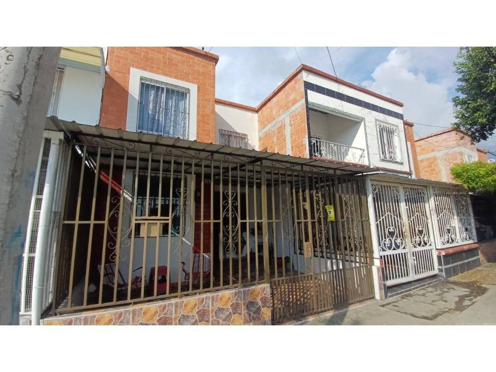 Casa en venta Valle Del Cauca Palmira Ub Plaza Campestre 75 m2 Habitaciones 4 Baños 3 Garajes 1 Precio $325000000