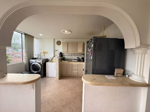 Apartamento en arriendo Antioquia Medellín La Mota 120 m2 Habitaciones 4 Baños 2 Garajes 1 Precio $3100000