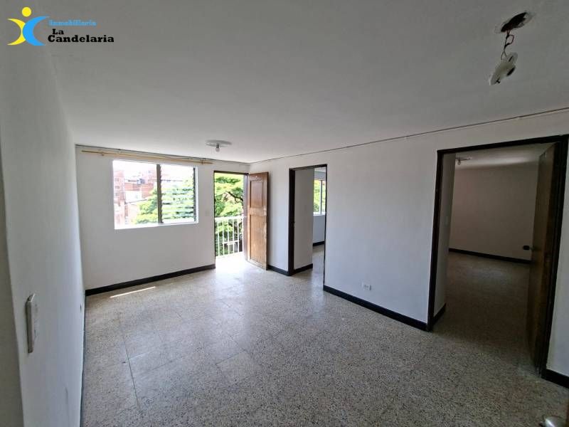 Apartamento en arriendo Antioquia Medellín La Pinuela 130 m2 Habitaciones 4 Baños 2 Garajes 0 Precio $2000000