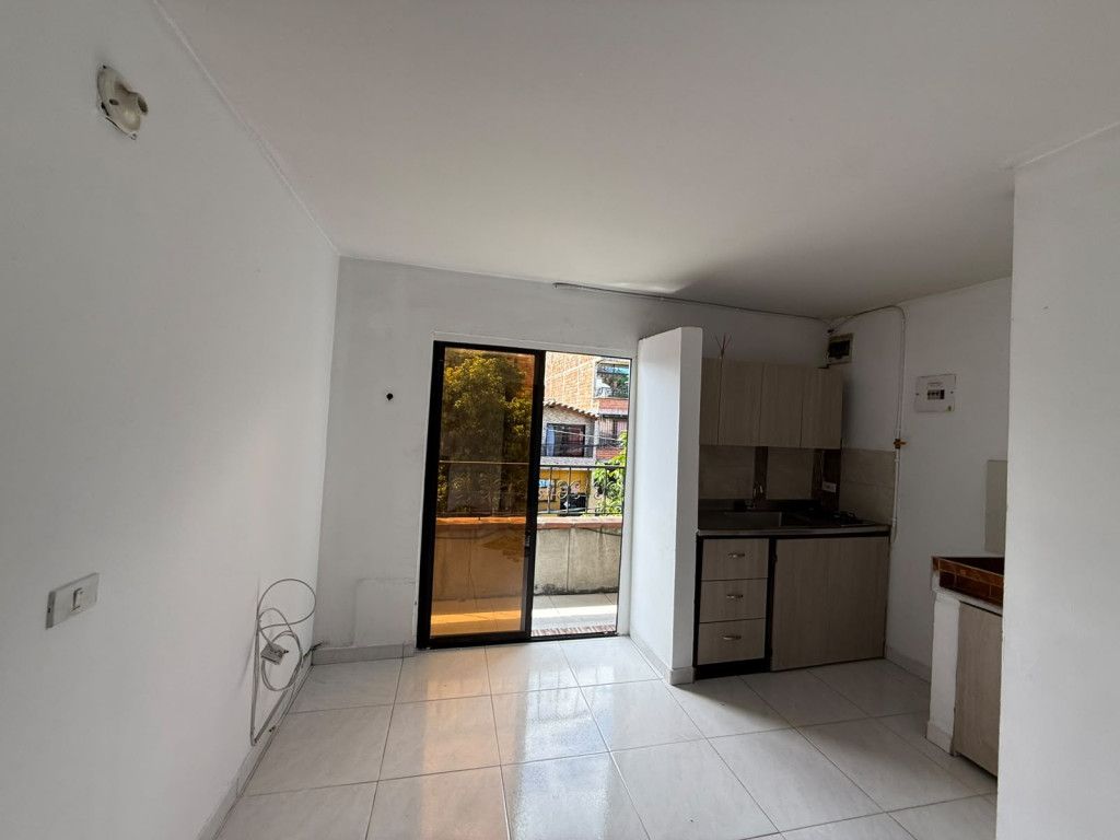 Apartamento en arriendo Antioquia Medellín La Pinuela 45 m2 Habitaciones 2 Baños 1 Garajes 0 Precio $1300000