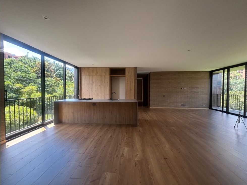 Apartamento en venta Antioquia Medellín Las Lomas No 1 172 m2 Habitaciones 2 Baños 4 Garajes 2 Precio $2480000000