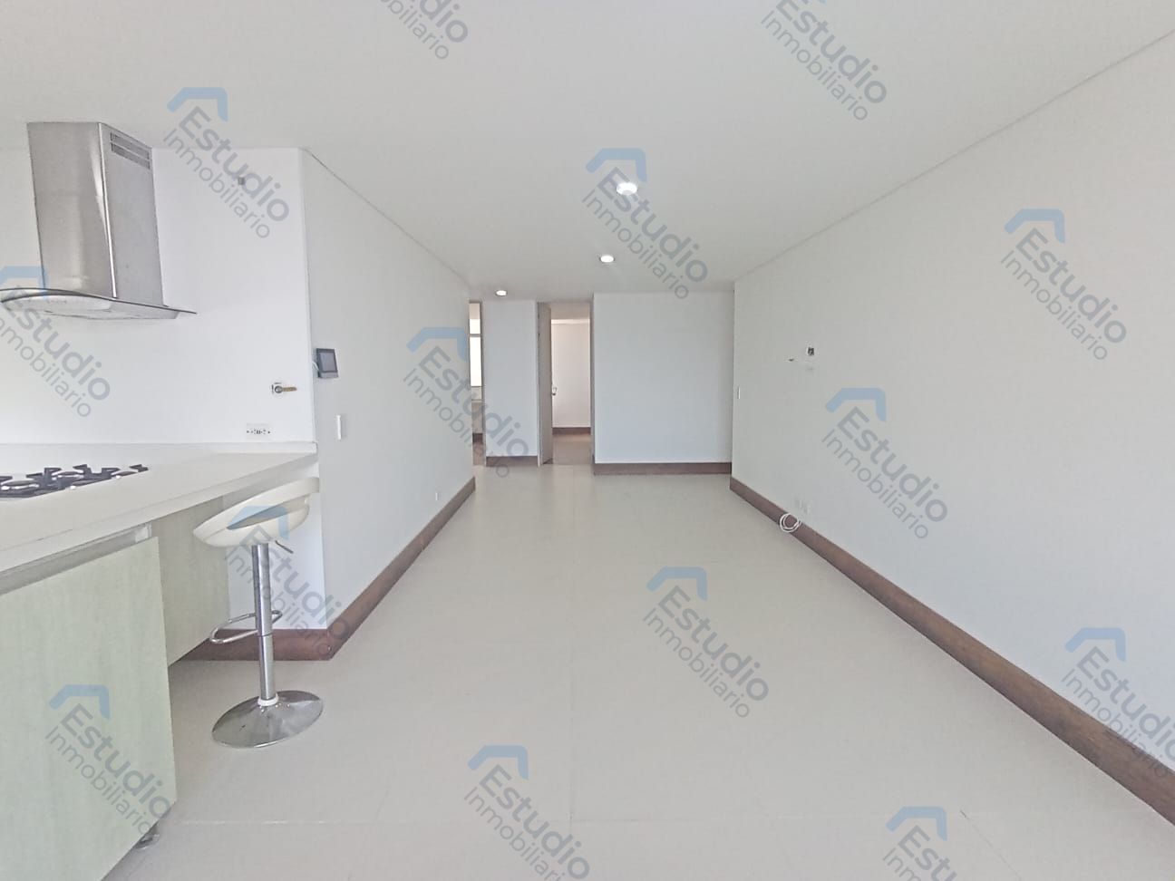 Apartamento en arriendo Antioquia Sabaneta Escobar 130 m2 Habitaciones 3 Baños 4 Garajes 1 Precio $4300000