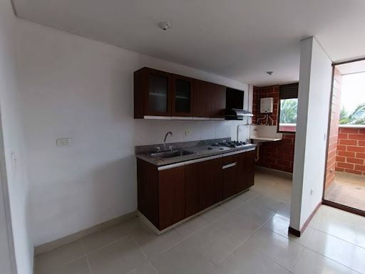 Apartamento en arriendo Antioquia Medellín La Colina 100 m2 Habitaciones 3 Baños 2 Garajes 1 Precio $2500000