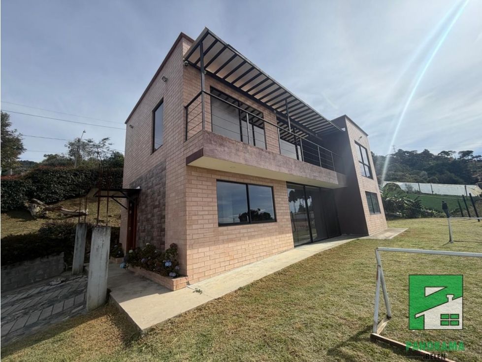 Apartaestudio en arriendo Antioquia Medellín Eduardo Santos 160 m2 Habitaciones 4 Baños 3 Garajes 0 Precio $3570000