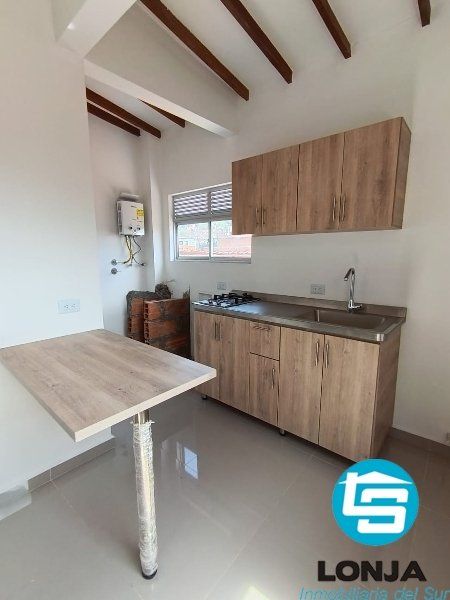 Apartaestudio en arriendo Antioquia Itagüí Las Acacias 35 m2 Habitaciones 1 Baños 1 Garajes 0 Precio $1200000