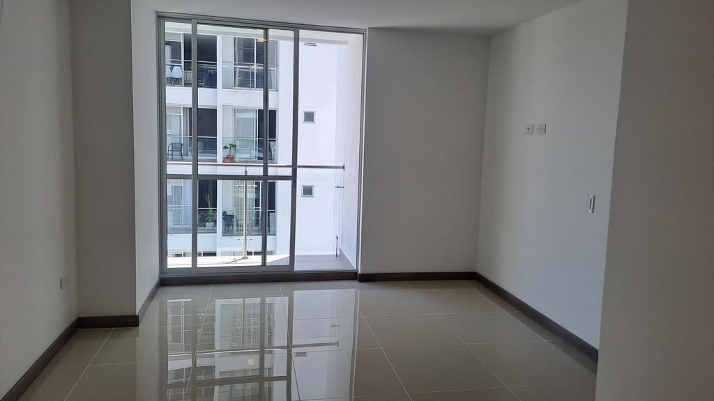 Apartamento en arriendo Risaralda Pereira Sector Belmonte 70 m2 Habitaciones 2 Baños 2 Garajes 1 Precio $2400000