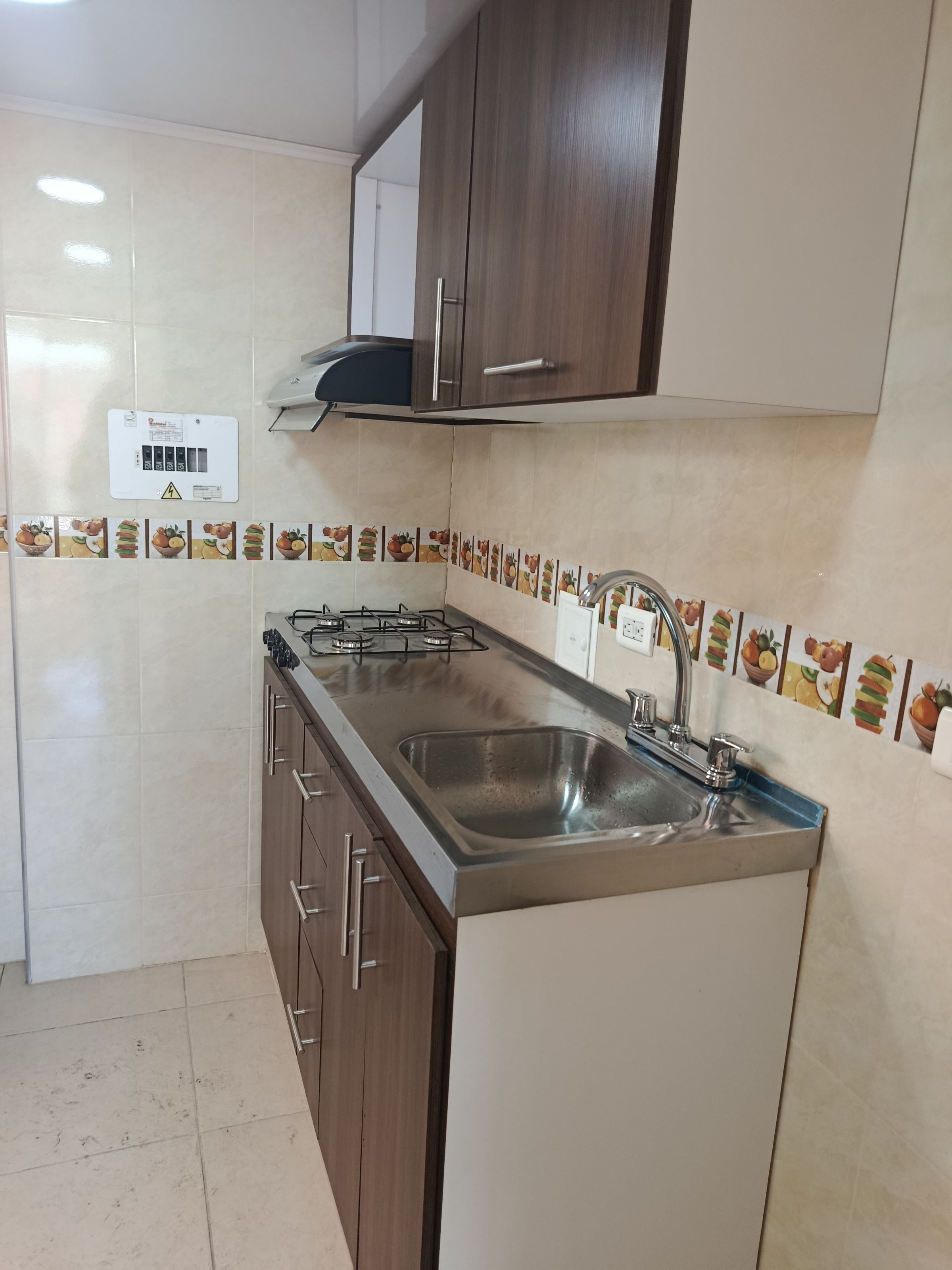 Apartamento en venta Cundinamarca Madrid Cr Zaragoza Ii 53 m2 Habitaciones 3 Baños 2 Garajes 0 Precio $165000000