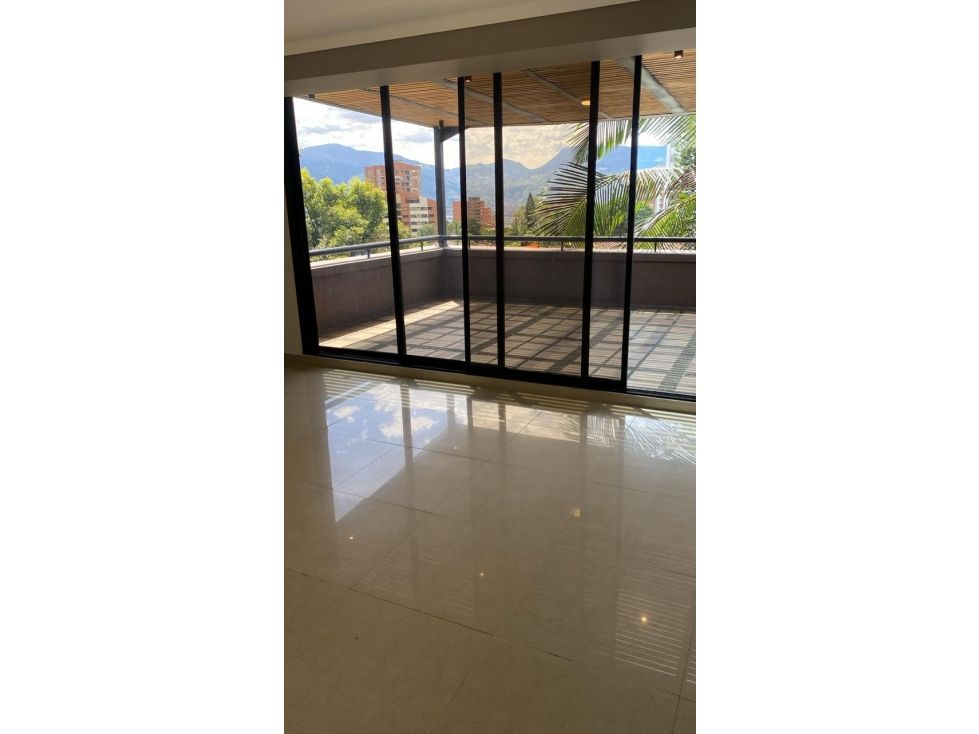 Apartamento en venta Antioquia Medellín Guayaquil 200 m2 Habitaciones 3 Baños 4 Garajes 2 Precio $1495000000