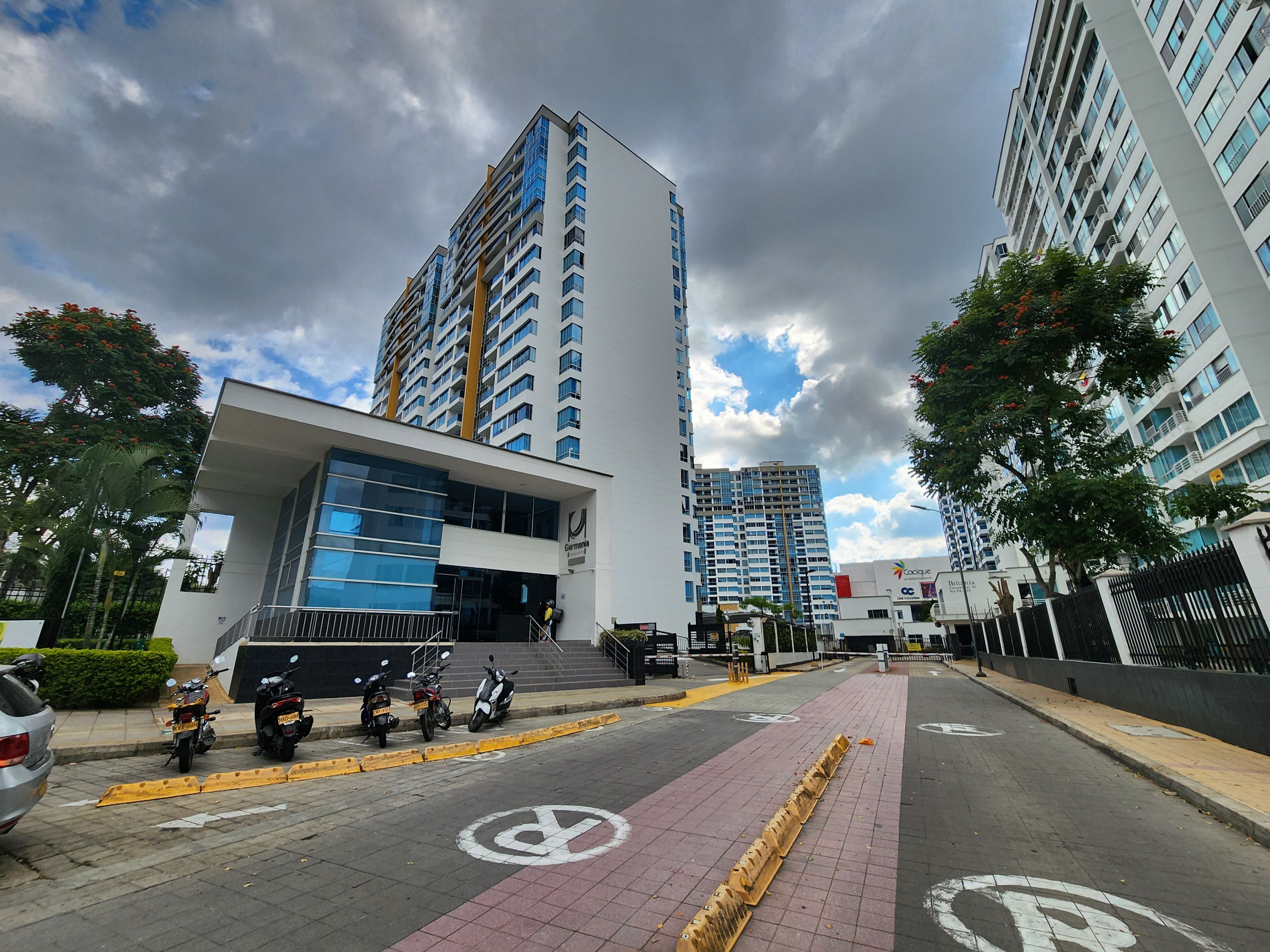 Apartamento en arriendo Santander Bucaramanga El Tejar 98 m2 Habitaciones 3 Baños 2 Garajes 1 Precio $3260000