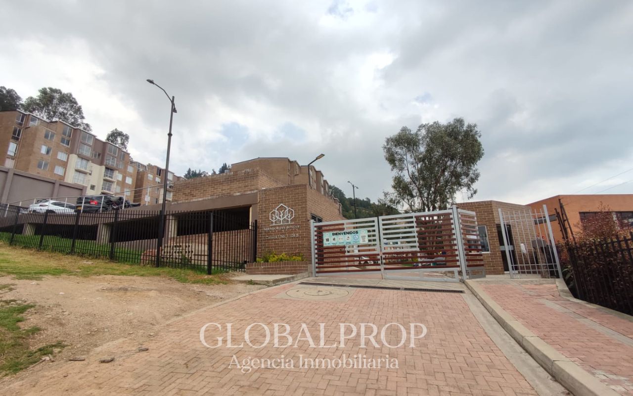 Apartamento en venta Cundinamarca Madrid Hermandades Del Trabajo 106 m2 Habitaciones 3 Baños 3 Garajes 1 Precio $355000000