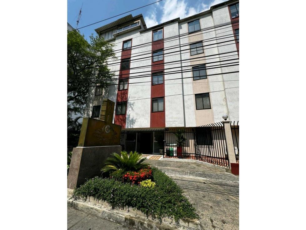 Finca en arriendo o venta Valle Del Cauca Cali Los Cámbulos 5000 m2 Habitaciones 30 Baños 10 Garajes 29 Precio venta $14500000000 Precio arriendo $75000000