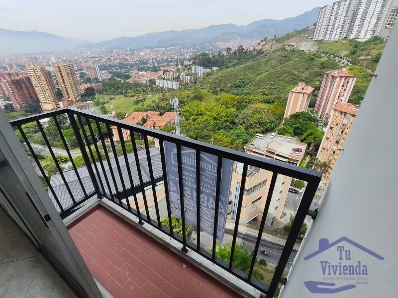 Apartamento en arriendo Antioquia Medellín Santa Rosa De Lima 53 m2 Habitaciones 2 Baños 2 Garajes 1 Precio $2200000