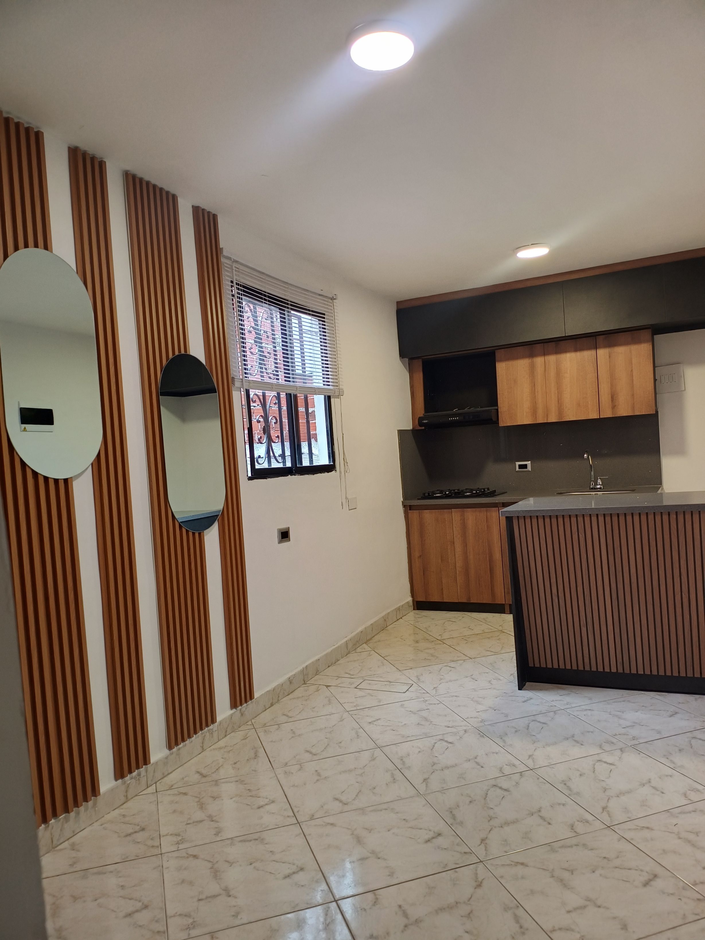 Apartamento en arriendo Antioquia Medellín La Mansion 97 m2 Habitaciones 3 Baños 2 Garajes 0 Precio $1700000