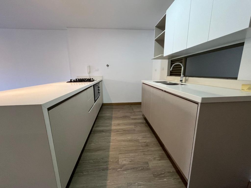 Apartamento en arriendo Antioquia Medellín El Tesoro 97 m2 Habitaciones 1 Baños 2 Garajes 1 Precio $5000000