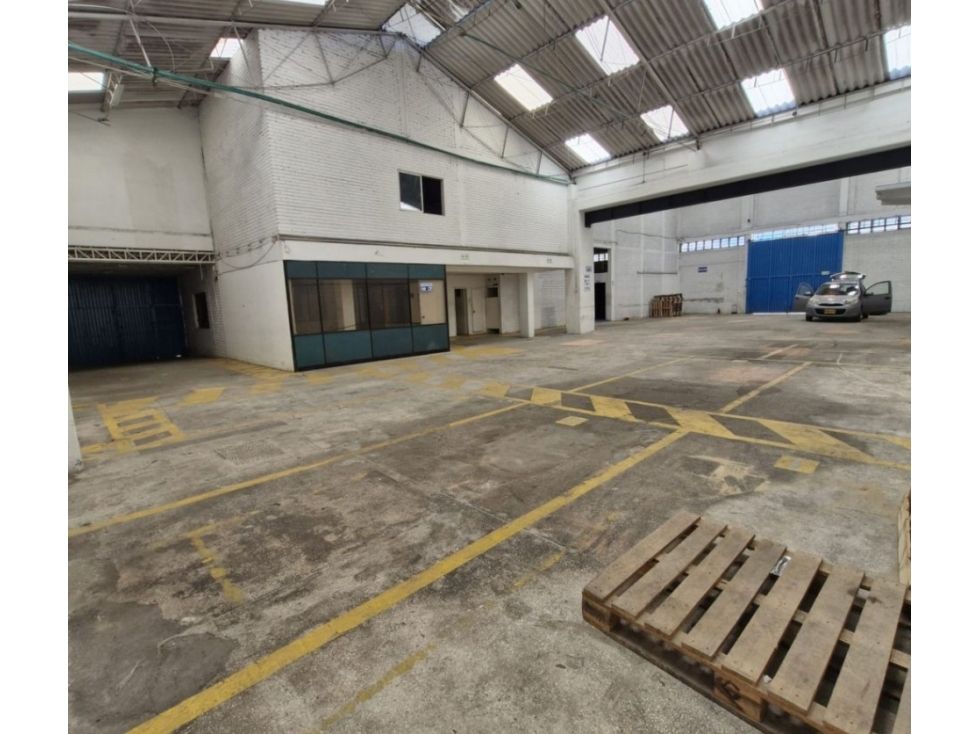 Bodega en arriendo Cundinamarca Bogotá Cundinamarca 807 m2 Habitaciones 0 Baños 5 Garajes 0 Precio $25000000