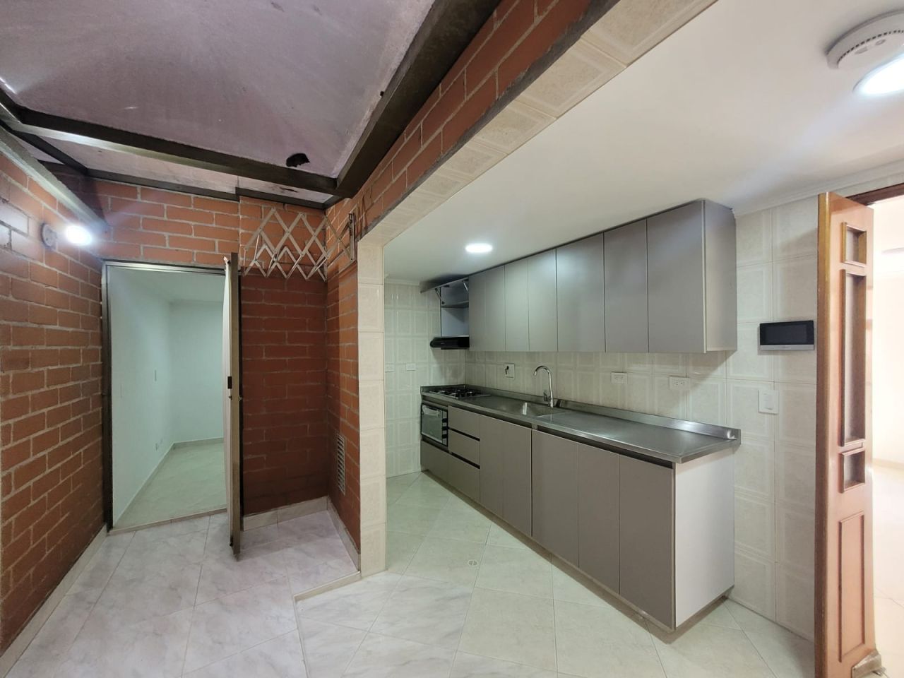 Apartamento en arriendo Antioquia Envigado Zúñiga 143 m2 Habitaciones 3 Baños 2 Garajes 1 Precio $5000000