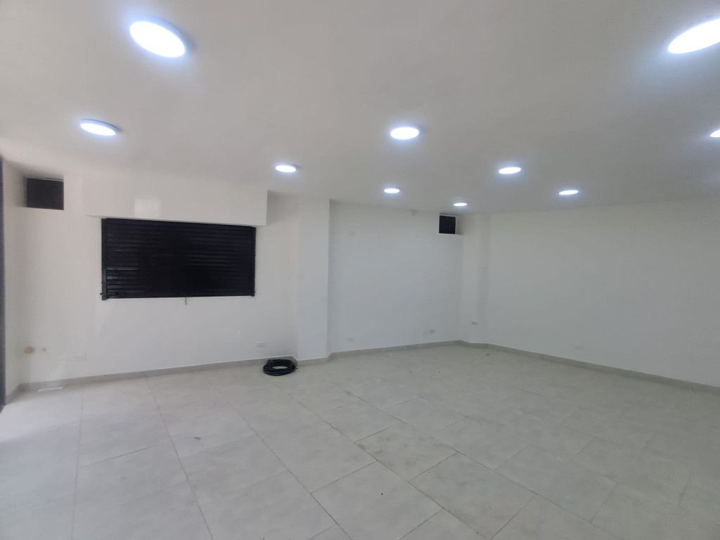 Local en arriendo Antioquia Envigado Alcalá 90 m2 Habitaciones 0 Baños 2 Garajes 0 Precio $12000000