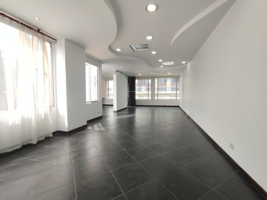 Oficina en arriendo Cundinamarca Bogotá Chico Norte Et Ii 86 m2 Habitaciones 0 Baños 2 Garajes 2 Precio $5306000