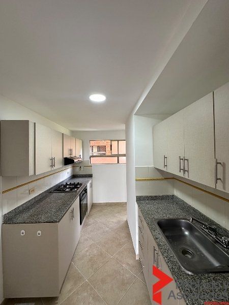 Apartamento en arriendo Antioquia Envigado La Pradera 75 m2 Habitaciones 2 Baños 2 Garajes 1 Precio $3500000