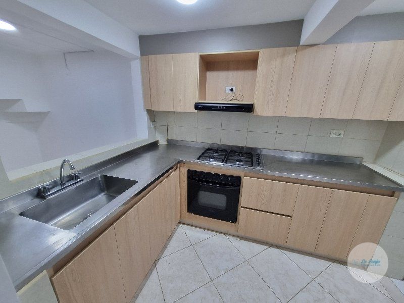 Apartamento en arriendo Antioquia Medellín Santa Rosa De Lima 58 m2 Habitaciones 4 Baños 2 Garajes 0 Precio $1600000