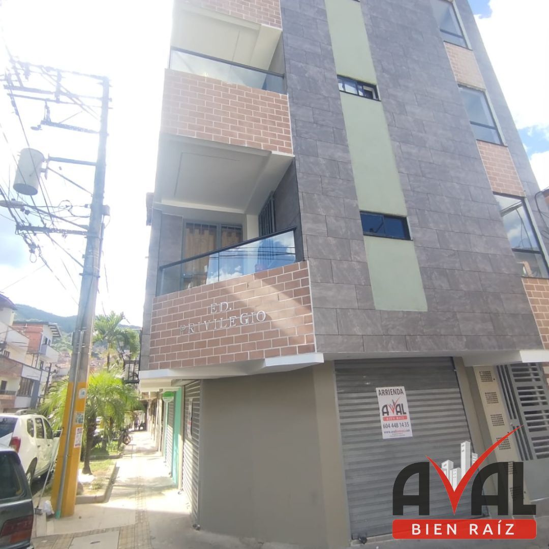 Local en arriendo Antioquia Itagüí Playa Rica 30 m2 Habitaciones 0 Baños 1 Garajes 0 Precio $1800000