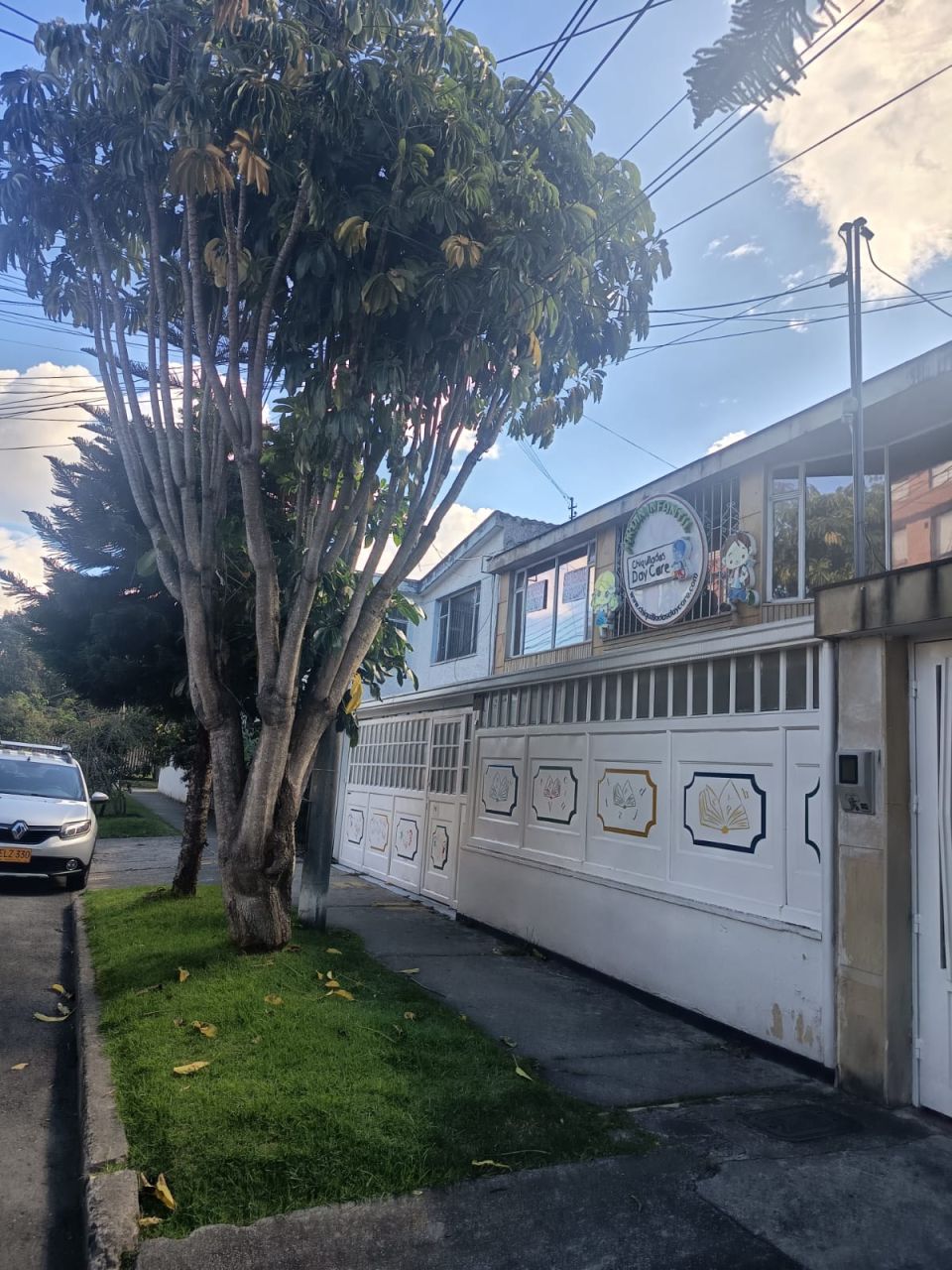Casa en arriendo o venta Cundinamarca Bogotá José Joaquín Vargas 470 m2 Habitaciones 6 Baños 4 Garajes 3 Precio venta $2150000000 Precio arriendo $6000000