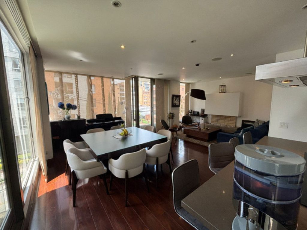 Apartamento en venta Cundinamarca Bogotá Santa Bibiana 155 m2 Habitaciones 3 Baños 4 Garajes 2 Precio $1550000000
