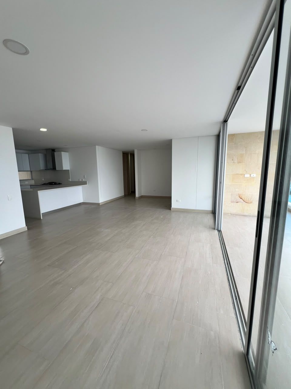 Apartamento en arriendo Valle Del Cauca Cali Cr Cerro Cristales 110 m2 Habitaciones 3 Baños 5 Garajes 2 Precio $7500000