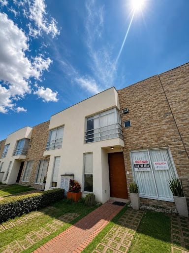 Casa en arriendo Caldas Villamaría La Florida 135 m2 Habitaciones 3 Baños 3 Garajes 2 Precio $4500000