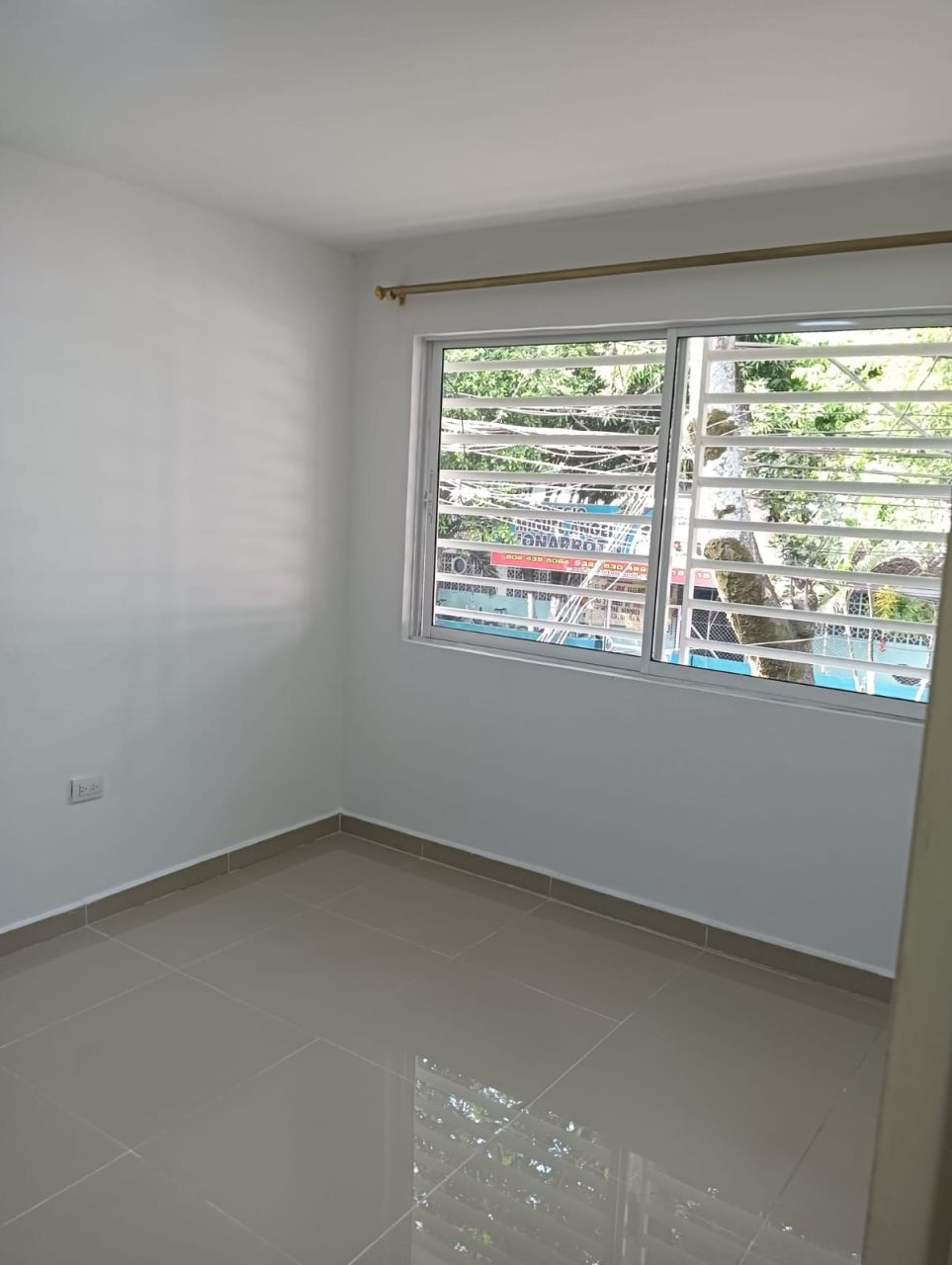 Apartamento en arriendo Valle Del Cauca Cali Calima 80 m2 Habitaciones 2 Baños 1 Garajes 0 Precio $950000