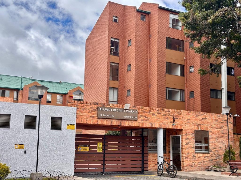 Apartamento en arriendo Cundinamarca Bogotá Santa Helena Et I 73 m2 Habitaciones 3 Baños 2 Garajes 0 Precio $2800000