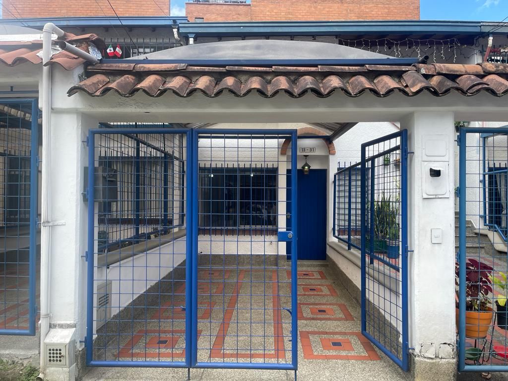 Casa en arriendo Antioquia Medellín Manila 80 m2 Habitaciones 3 Baños 2 Garajes 1 Precio $5250000
