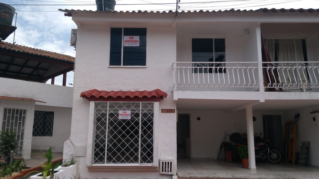 Casa en arriendo Meta Villavicencio Cr Los Cerezos 70 m2 Habitaciones 3 Baños 2 Garajes 1 Precio $1600000