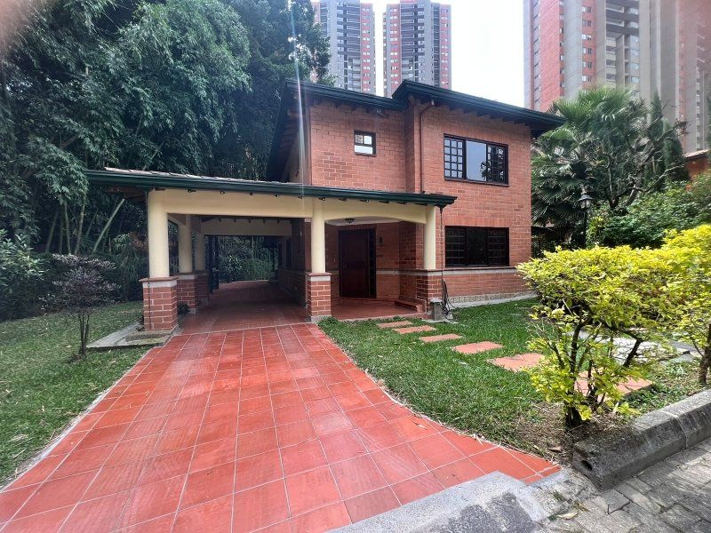 Casa en arriendo Antioquia Sabaneta Vegas De San José 350 m2 Habitaciones 4 Baños 4 Garajes 1 Precio $6500000