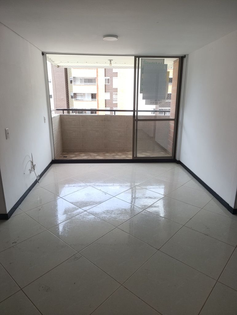 Apartamento en arriendo Antioquia La Estrella La Ferreria 72 m2 Habitaciones 3 Baños 2 Garajes 1 Precio $2300000