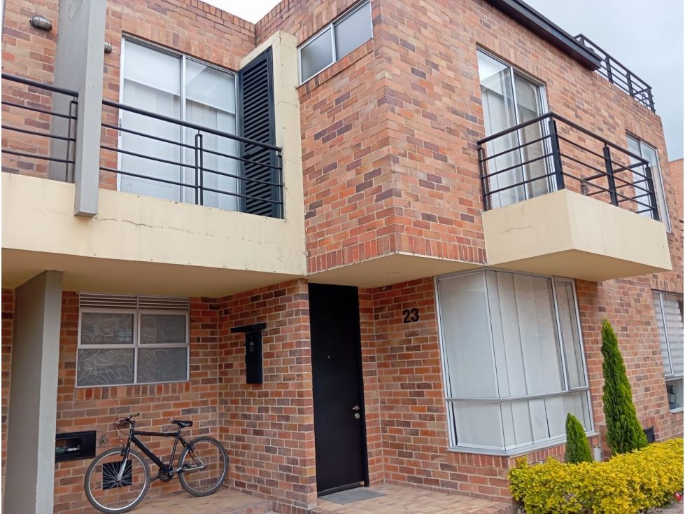 Casa en venta Cundinamarca Mosquera Ub Caminos De Belen 84 m2 Habitaciones 3 Baños 3 Garajes 2 Precio $614000000