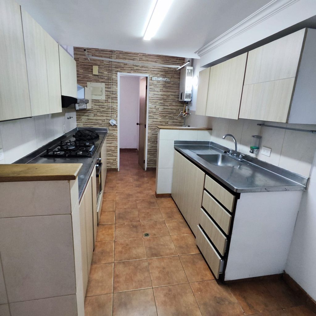 Casa en arriendo Antioquia Medellín La Gloria 200 m2 Habitaciones 5 Baños 4 Garajes 2 Precio $5000000